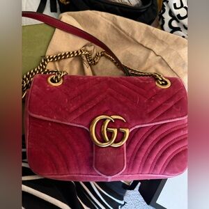 Gucci Pink Velvet Shoulder Bag with Gold Chain